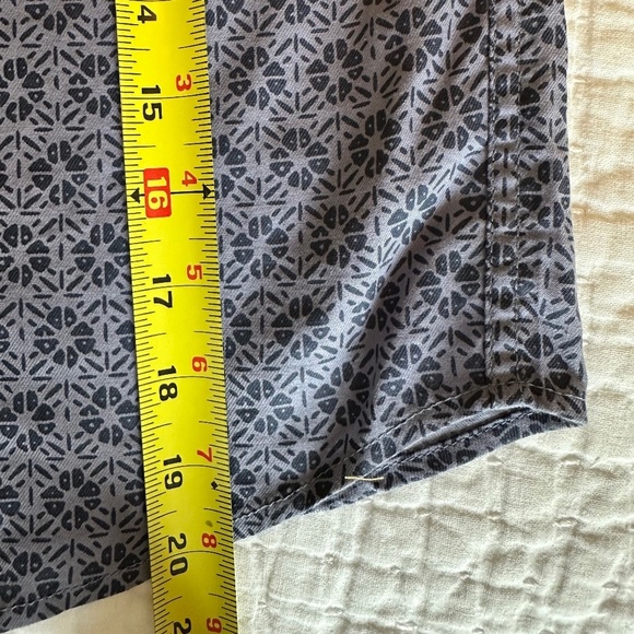 Abercrombie Kids short-sleeve icon shirt in a linen-blend fabric - Picture 3 of 4